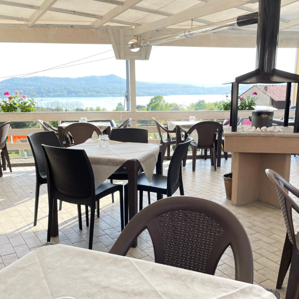 Borgonuovo ristorante vista lago viverone